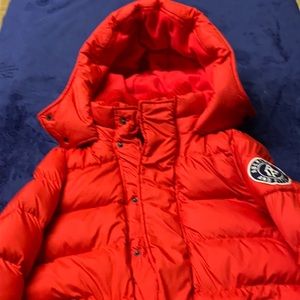 AMBERCROMBIE AND FITCH